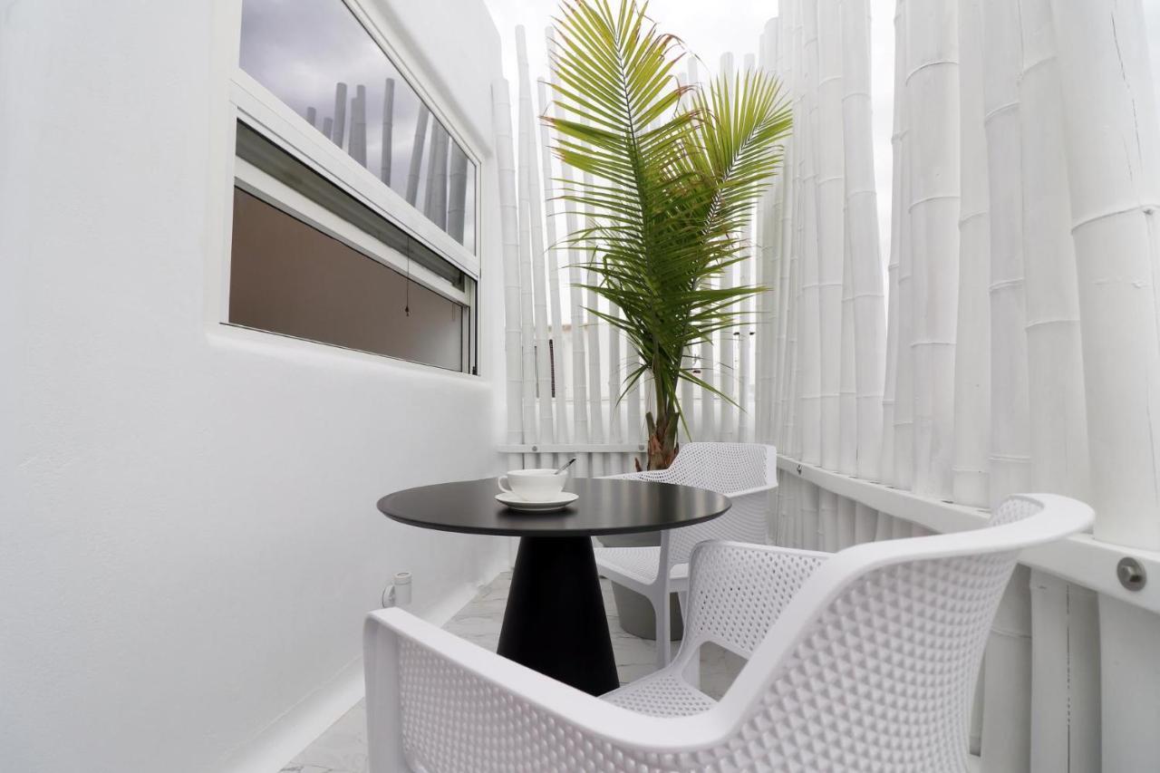 Narcissus Luxury Suites Naxos City Exteriör bild